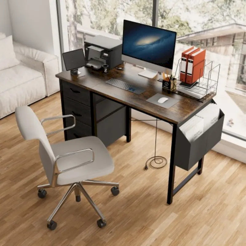 Bureau de travail individuel, de style moderne, marron/blanc/noir, avec rehausse, 3 tiroirs et prises électriques