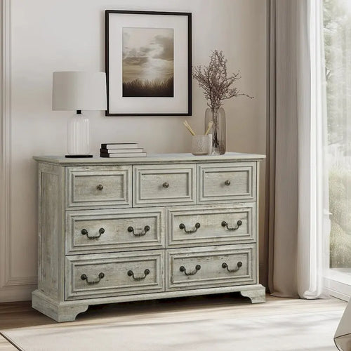 Commode 7 tiroirs en chêne ancien / style ferme marron et blanc vieilli, pour chambre et salon
